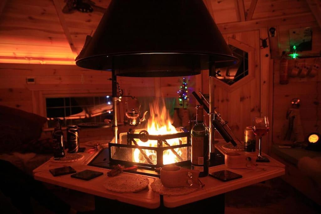 Beach House, With Bbq Lodge And Hot Tub! Bournemouth Exteriör bild
